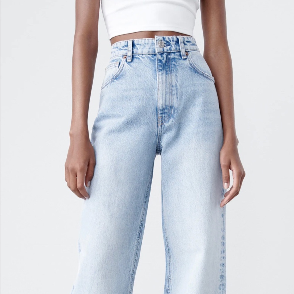 Zara High Waisted Wide Leg Denim Jeans Size 6